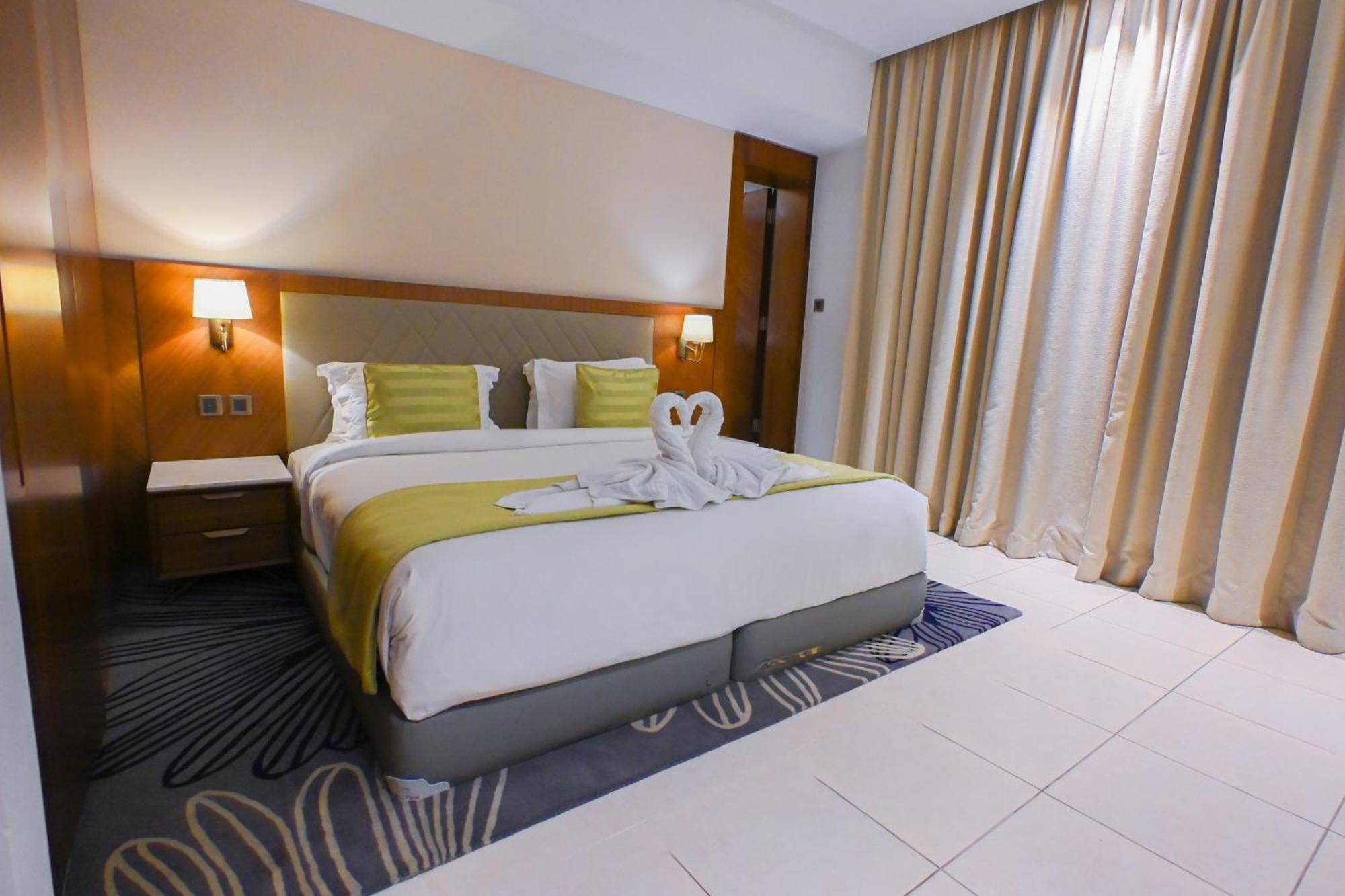 Hotel Ramee Palace 4*