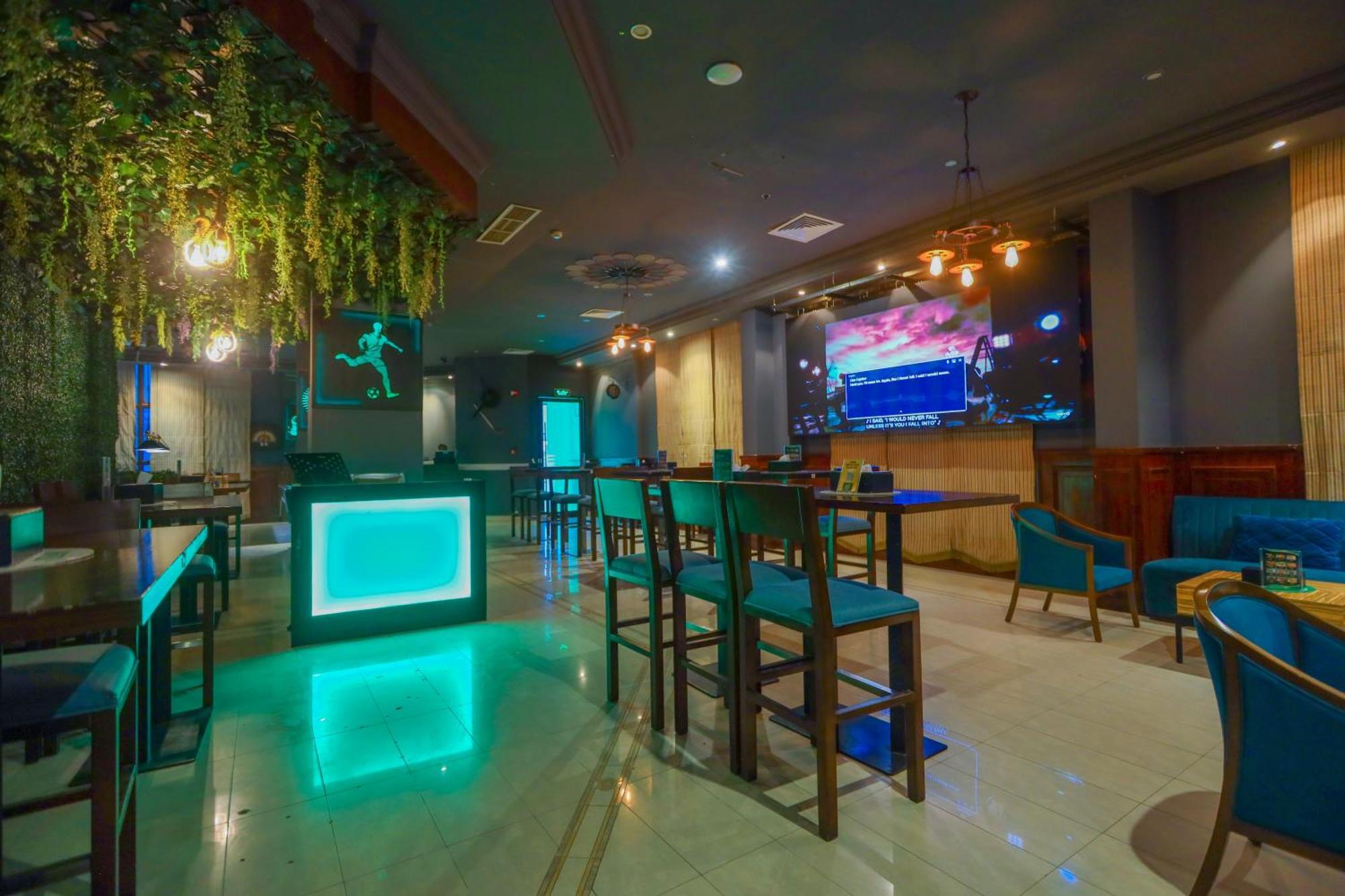 Hotel Ramee Palace